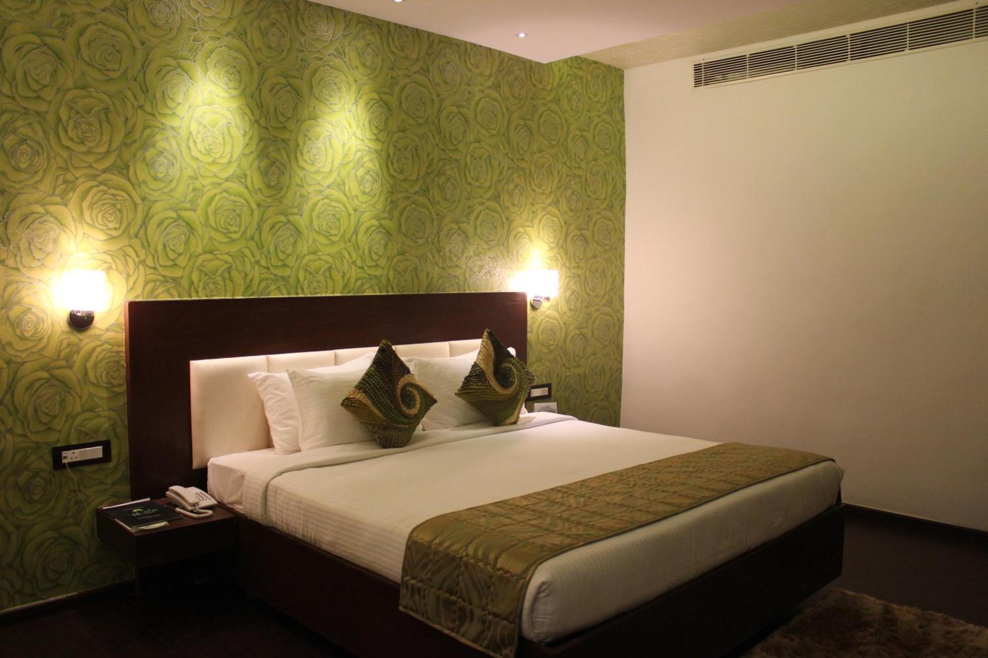 Tabla Pride Hotels & Spa Хидерабад Екстериор снимка